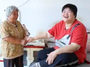 Yêu - Vừa cưới 1 tháng, con dâu phải sống thực vật, mẹ chồng chăm sóc suốt 17 năm