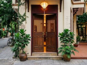 Nhà đẹp - Muốn nhà cửa bình an, tài lộc ghé thăm, chớ phạm những điều kỵ khi thiết kế cửa chính