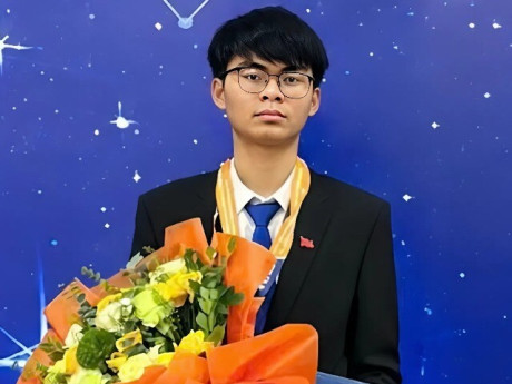 Chàng trai chuyên Lam Sơn giành Huy chương Vàng Olympic Thiên văn quốc tế 2026