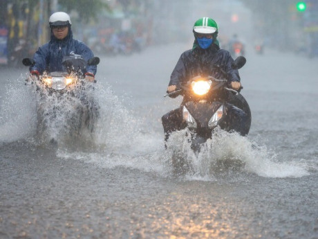 TP.HCM cảnh báo sẽ có nguy cơ ngập do mưa lớn kết hợp với triều cường