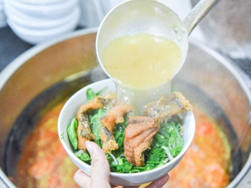 6 quán bún nổi tiếng bậc nhất phường Ba Đình, có quán lên truyền hình Mỹ