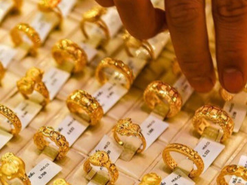 Giá vàng nhẫn bật tăng, vàng SJC "bất động"