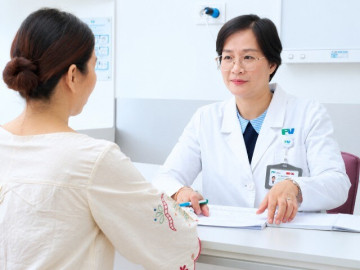 Các đột phá công nghệ xạ trị và thuốc mới trong điều trị ung thư vú