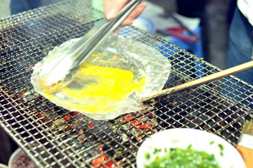 Bánh tráng nướng mới lạ phố Hàng Tre - 1