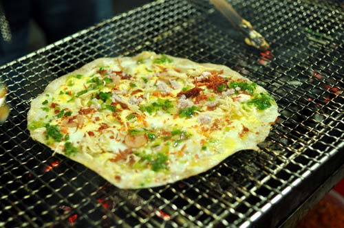 Bánh tráng nướng mới lạ phố Hàng Tre - 3