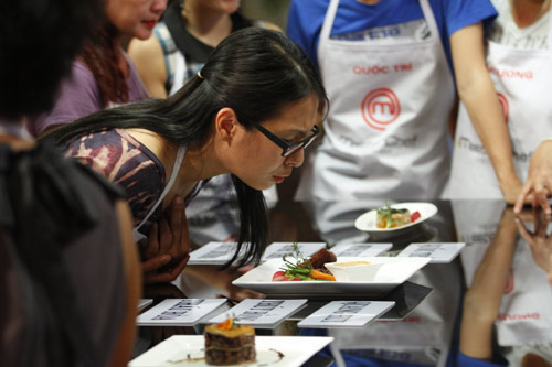 Thí sinh MasterChef VN bộc lộ điểm yếu - 8